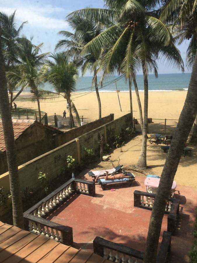 Dephani Beach Hotel Negombo Exterior photo